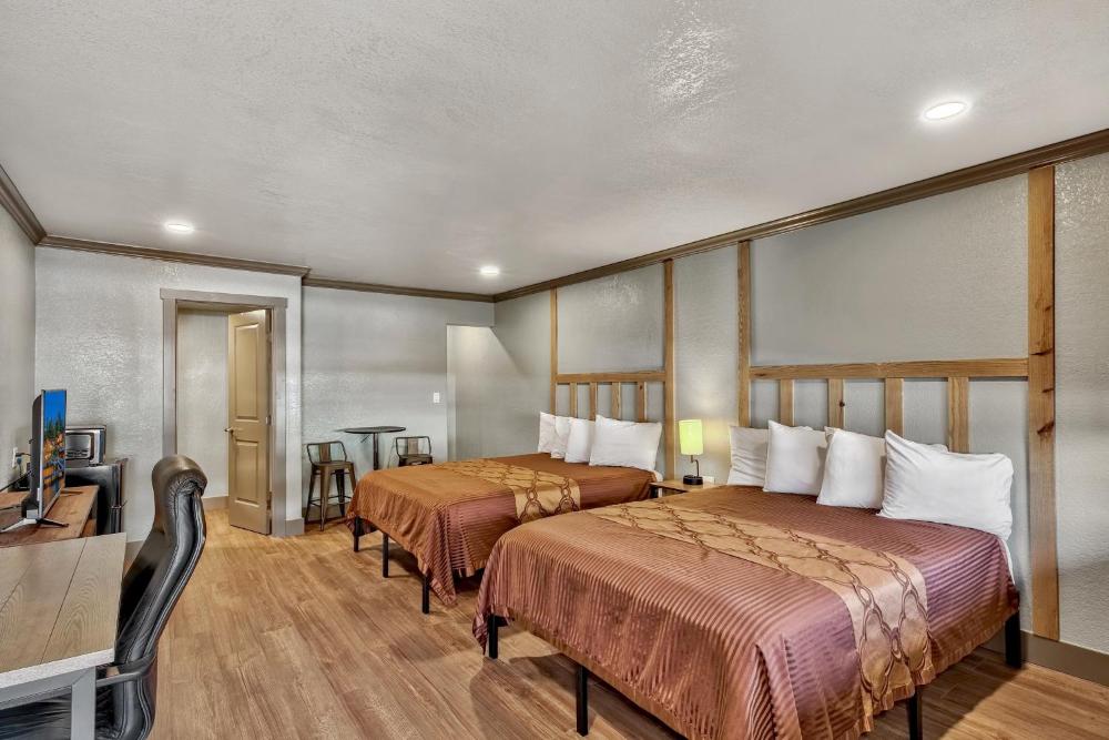 Queen Room with Two Queen Beds